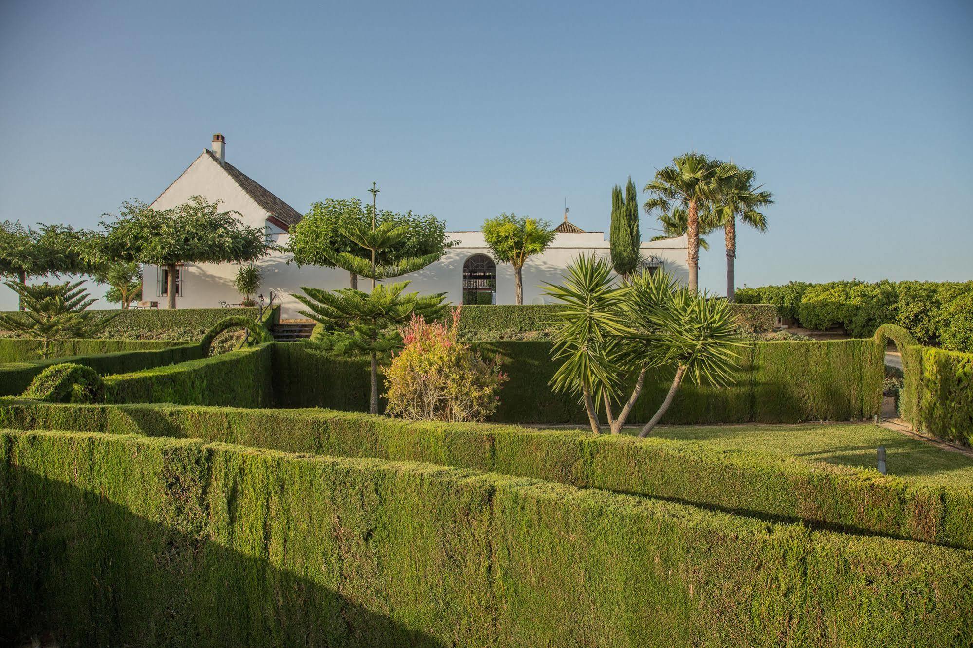 Reservaloen Hacienda Las Marciagas Benacazon Exterior photo